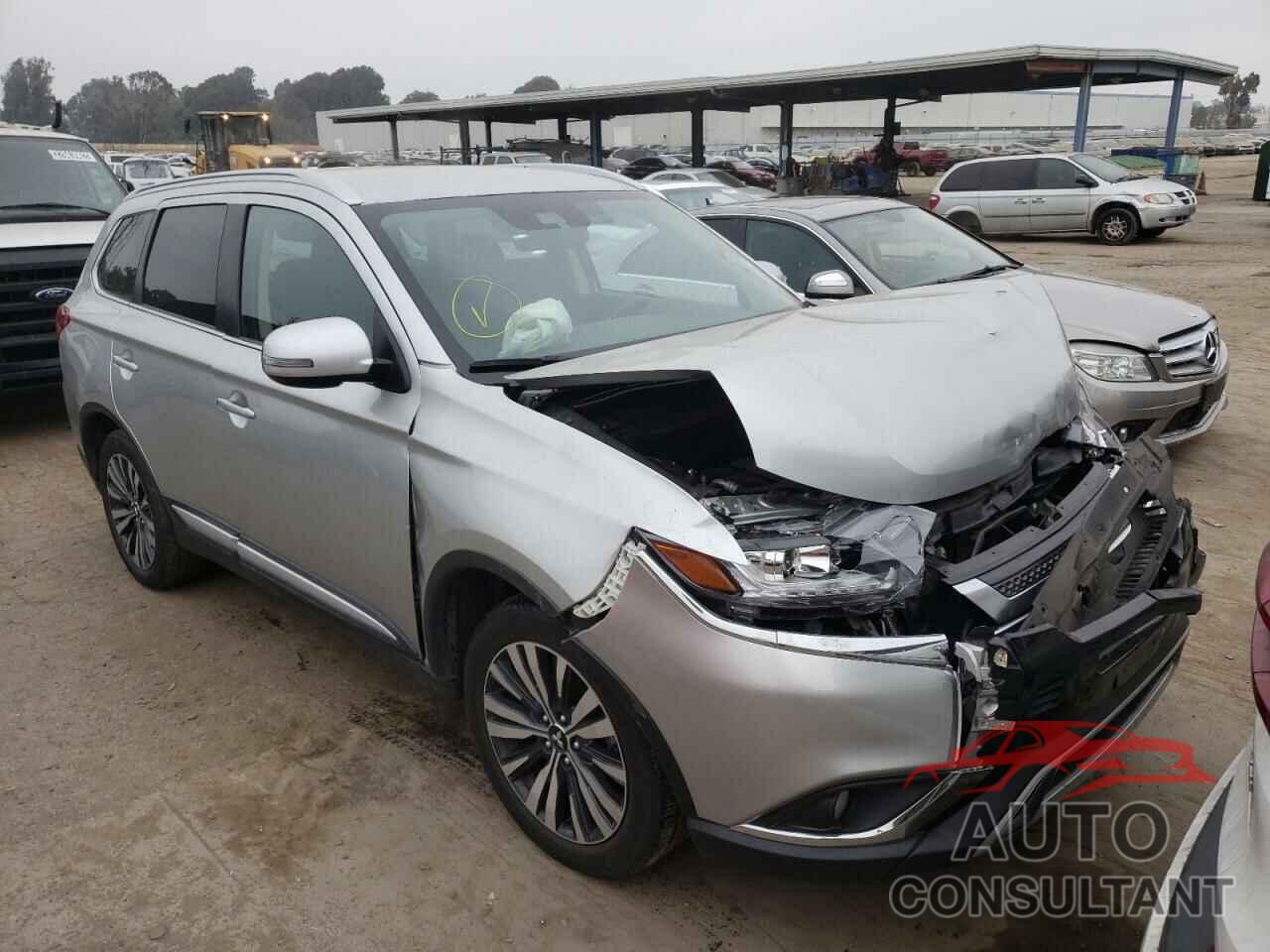 MITSUBISHI OUTLANDER 2020 - JA4AZ3A32LZ035993