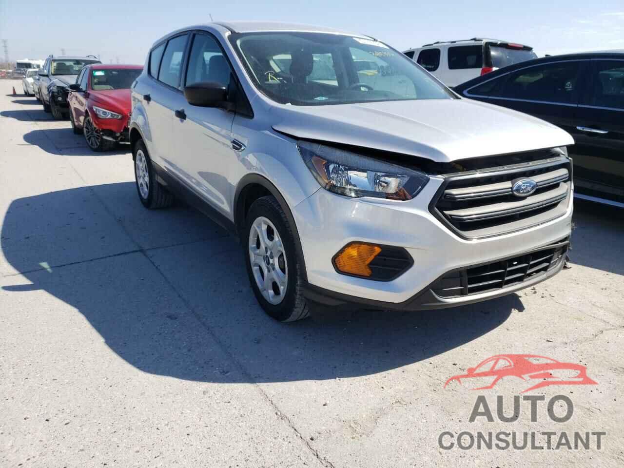FORD ESCAPE 2018 - 1FMCU0F71JUA33410
