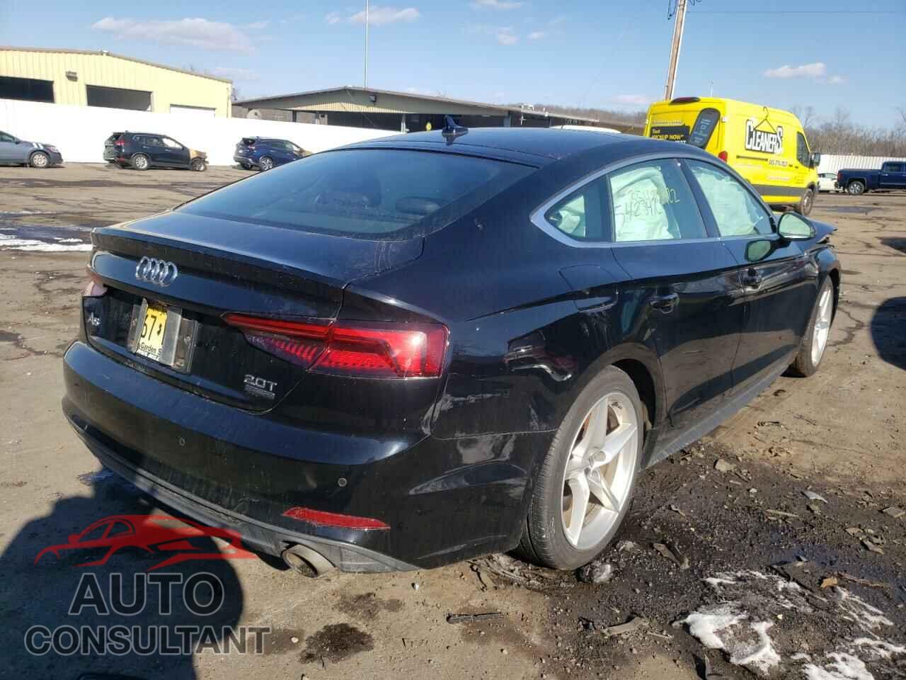 AUDI A5 2018 - WAUENCF52JA110245