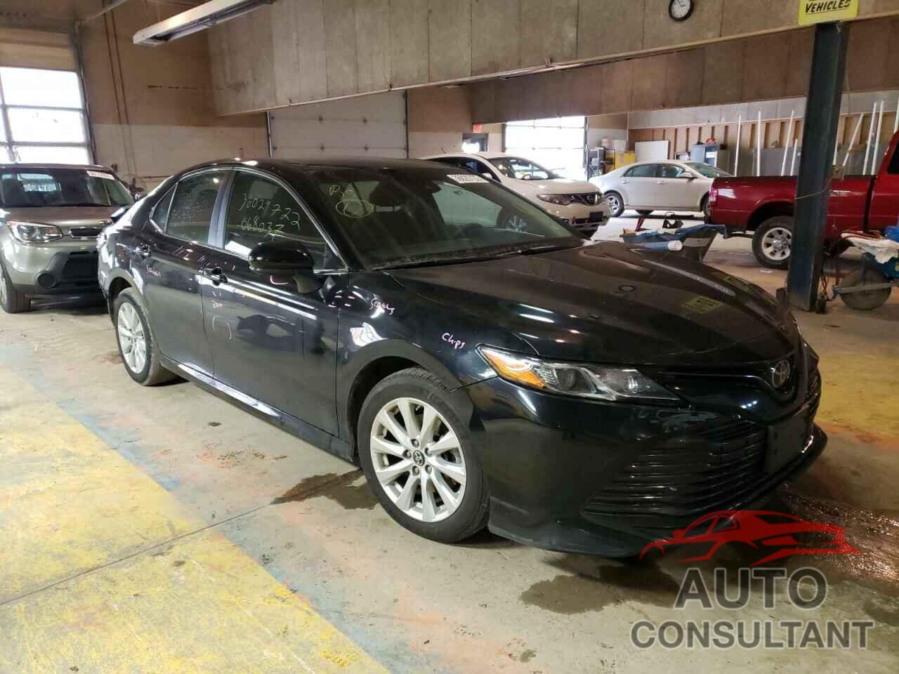 TOYOTA CAMRY 2018 - 4T1B11HKXJU068037