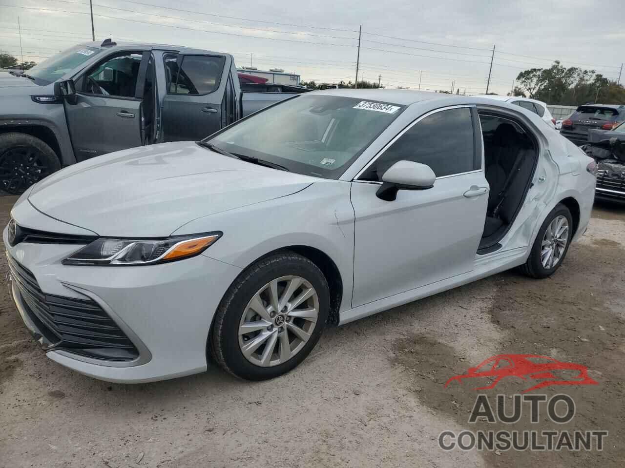 TOYOTA CAMRY 2023 - 4T1C11AK6PU117855