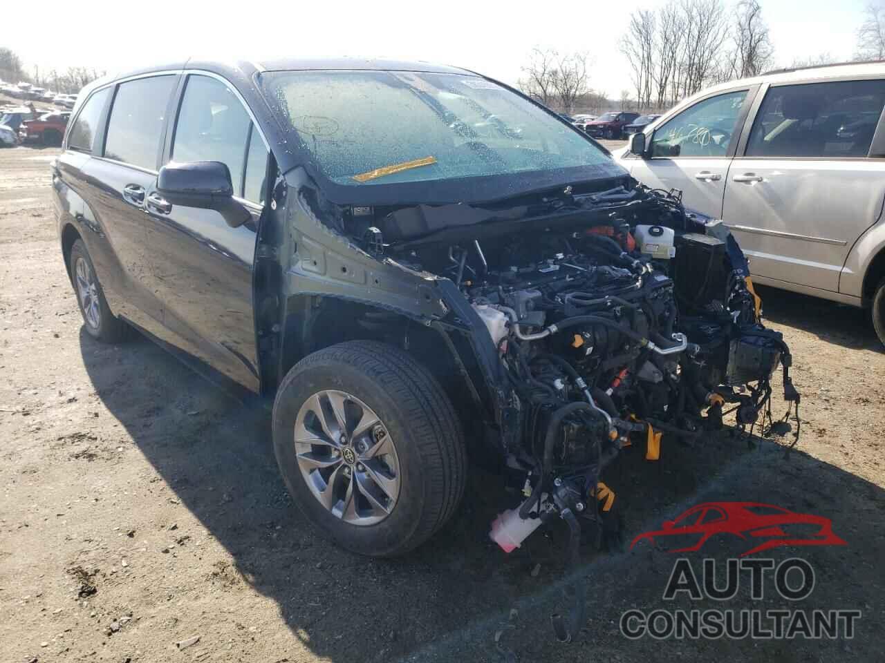 TOYOTA SIENNA 2021 - 5TDKSKFC7MS007000