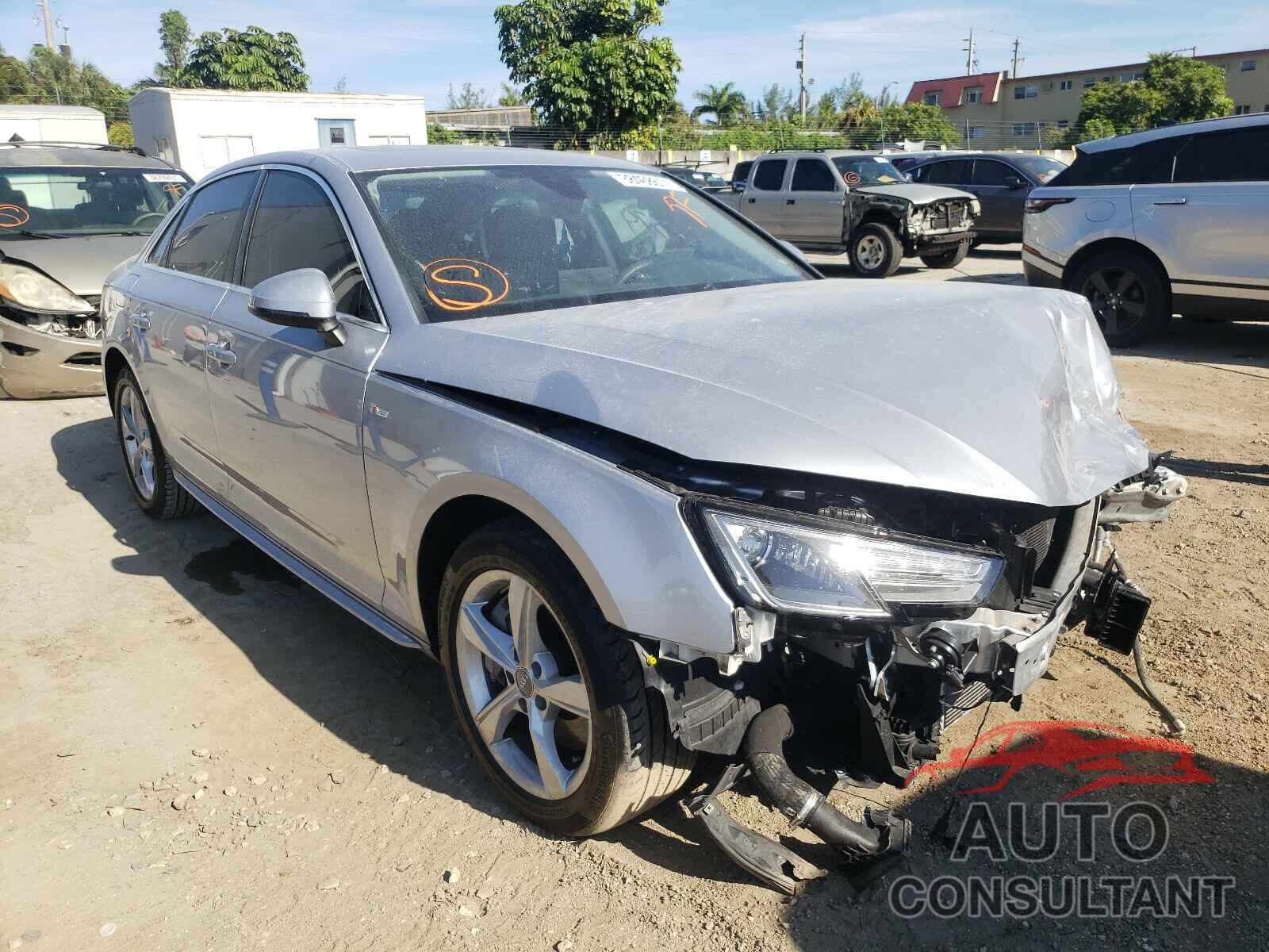 AUDI A4 2019 - WAUDNAF42KA011384