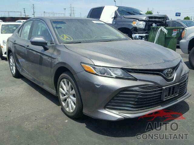 TOYOTA CAMRY 2018 - 4T1B11HK5JU568736