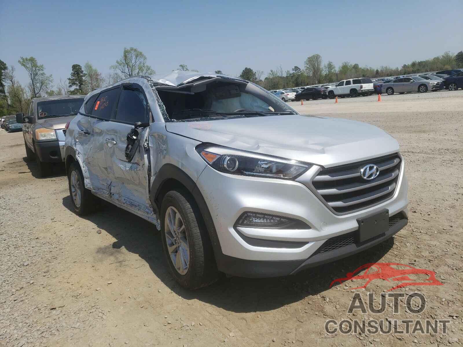 HYUNDAI TUCSON 2017 - KM8J3CA42HU446438