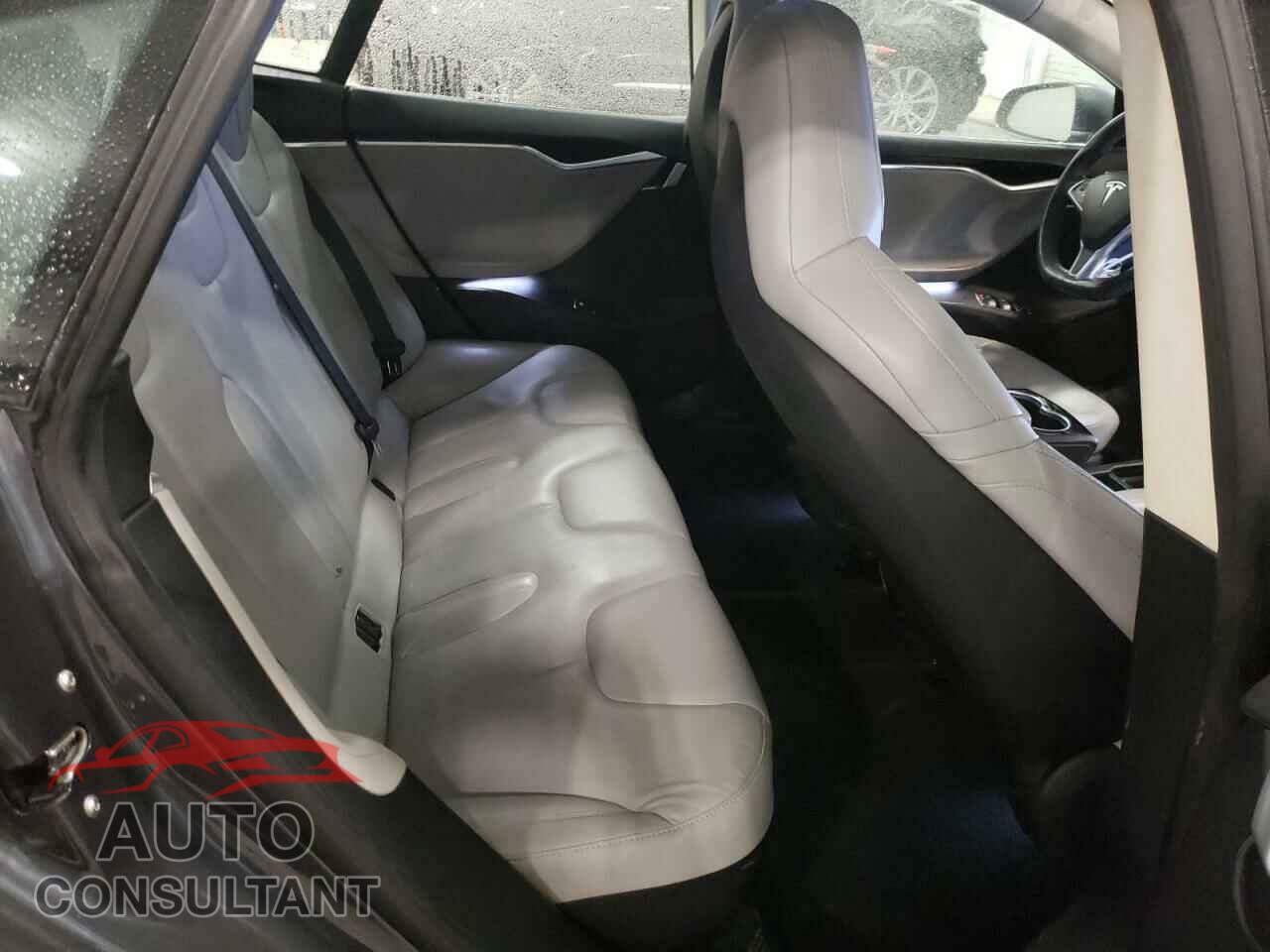 TESLA MODEL S 2016 - 5YJSA1E24GF152431