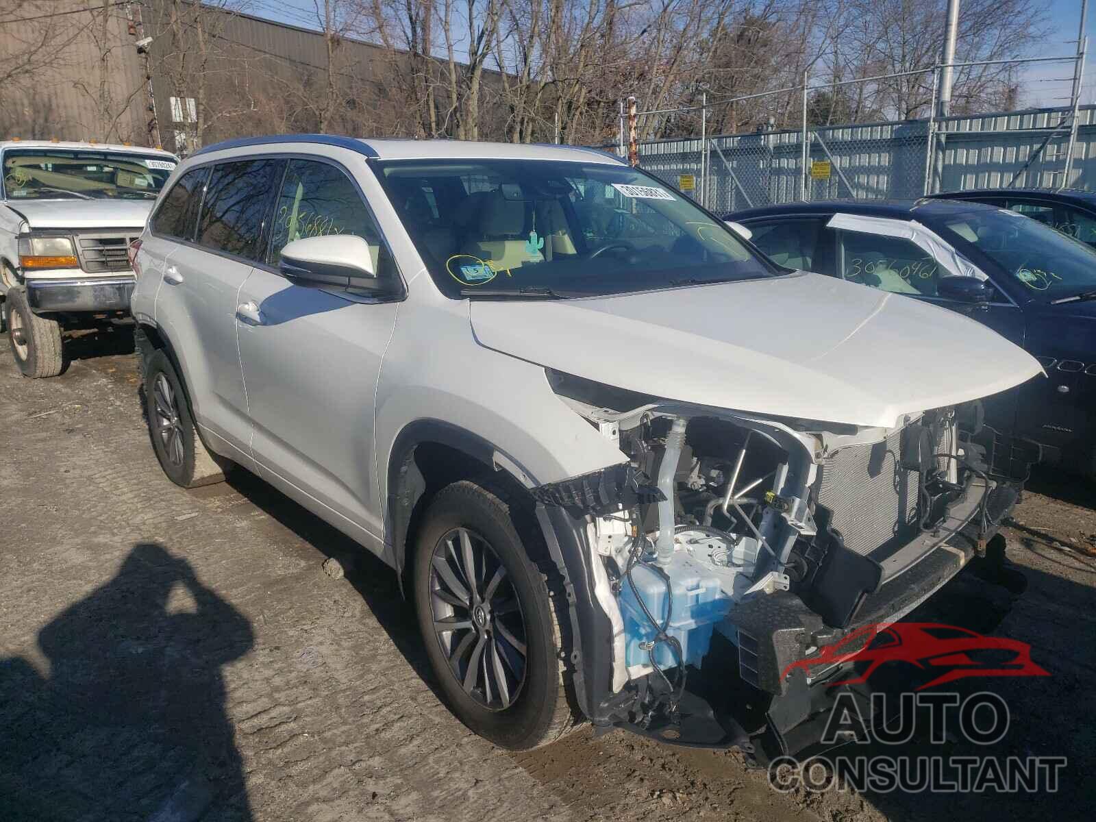 TOYOTA HIGHLANDER 2018 - 5TDJZRFH5JS845016