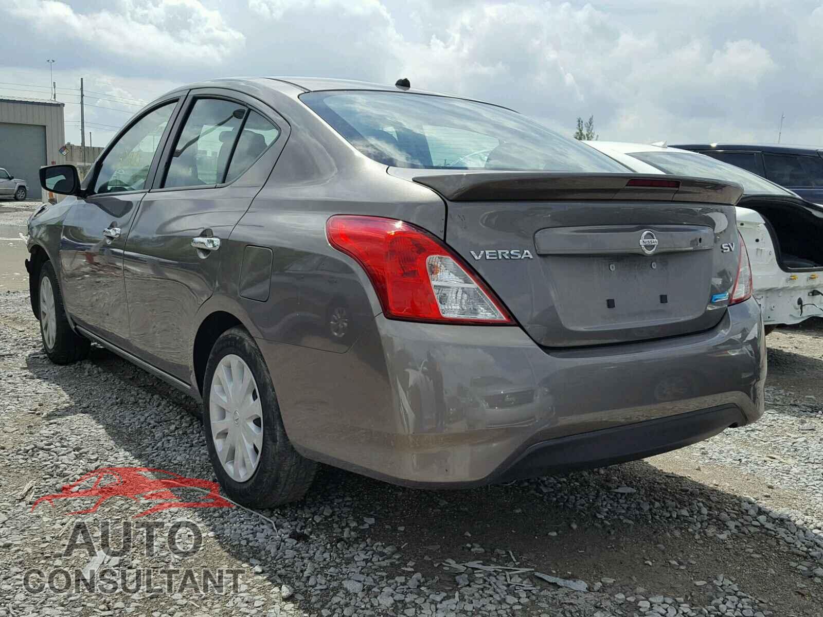 NISSAN VERSA 2016 - 3MYDLBYVXKY505848