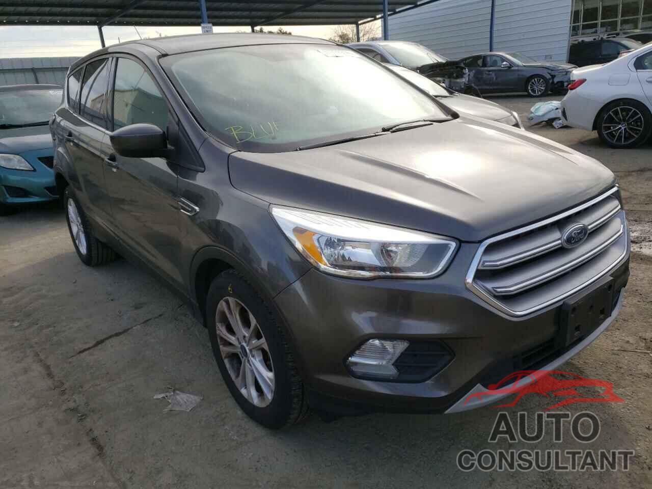 FORD ESCAPE 2017 - 1FMCU0GD3HUE98530