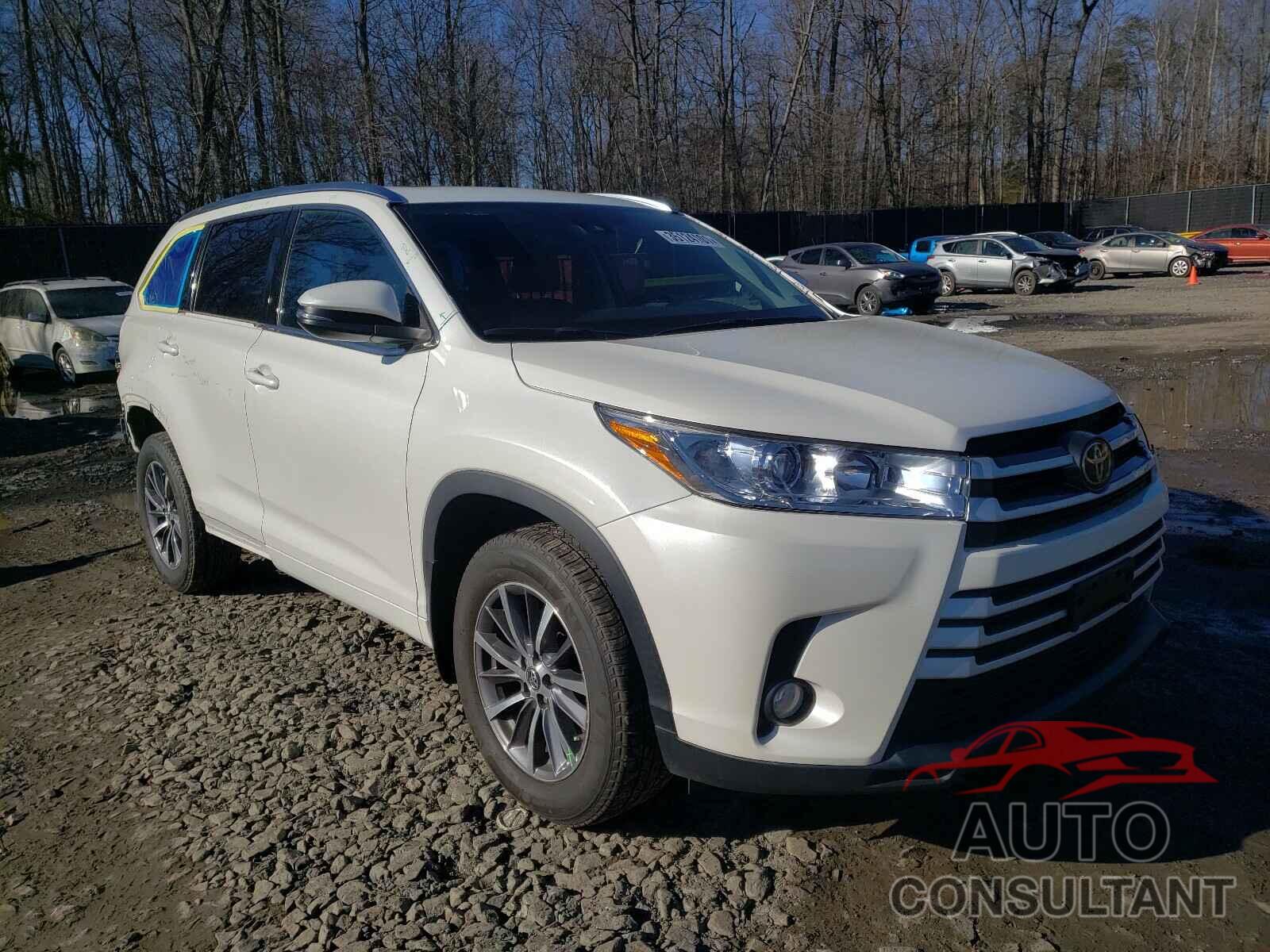 TOYOTA HIGHLANDER 2017 - 5TDJZRFH5HS511269