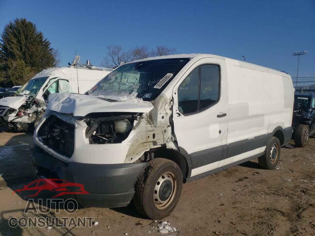 FORD TRANSIT CO 2017 - 1FTYR1YM7HKB22831