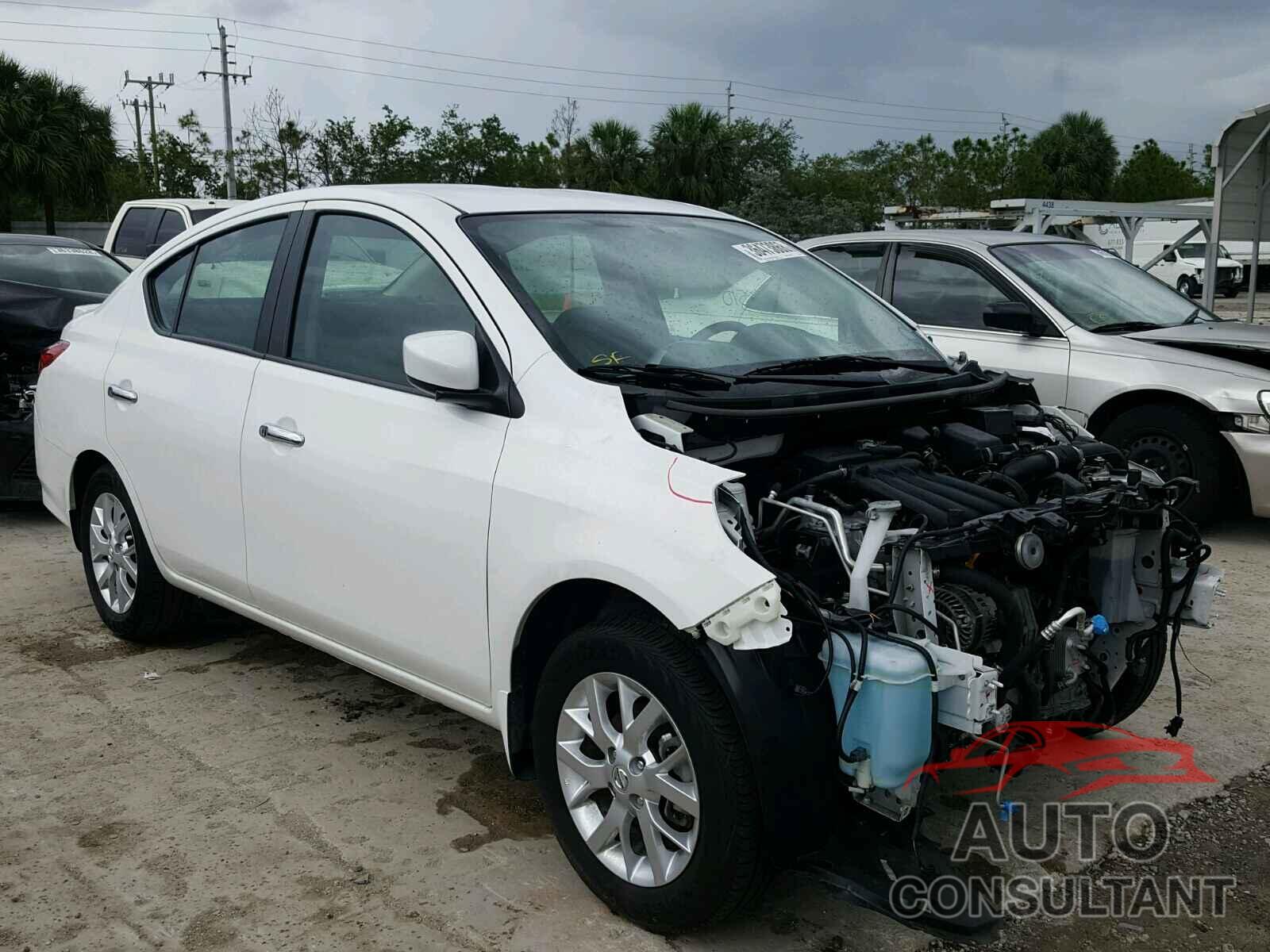 NISSAN VERSA 2017 - 3N1CN7AP9HL808755