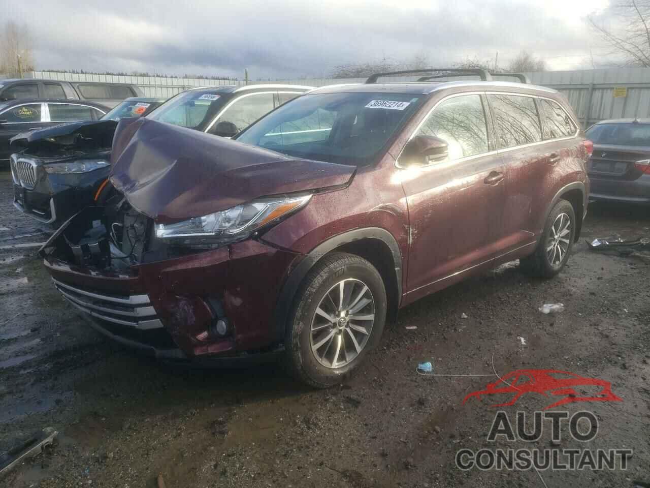 TOYOTA HIGHLANDER 2018 - 5TDJZRFH5JS879344