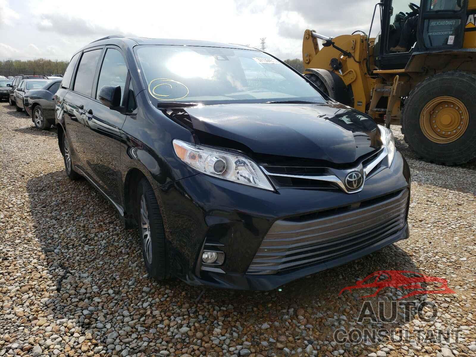 TOYOTA SIENNA 2018 - 5TDYZ3DC2JS919513