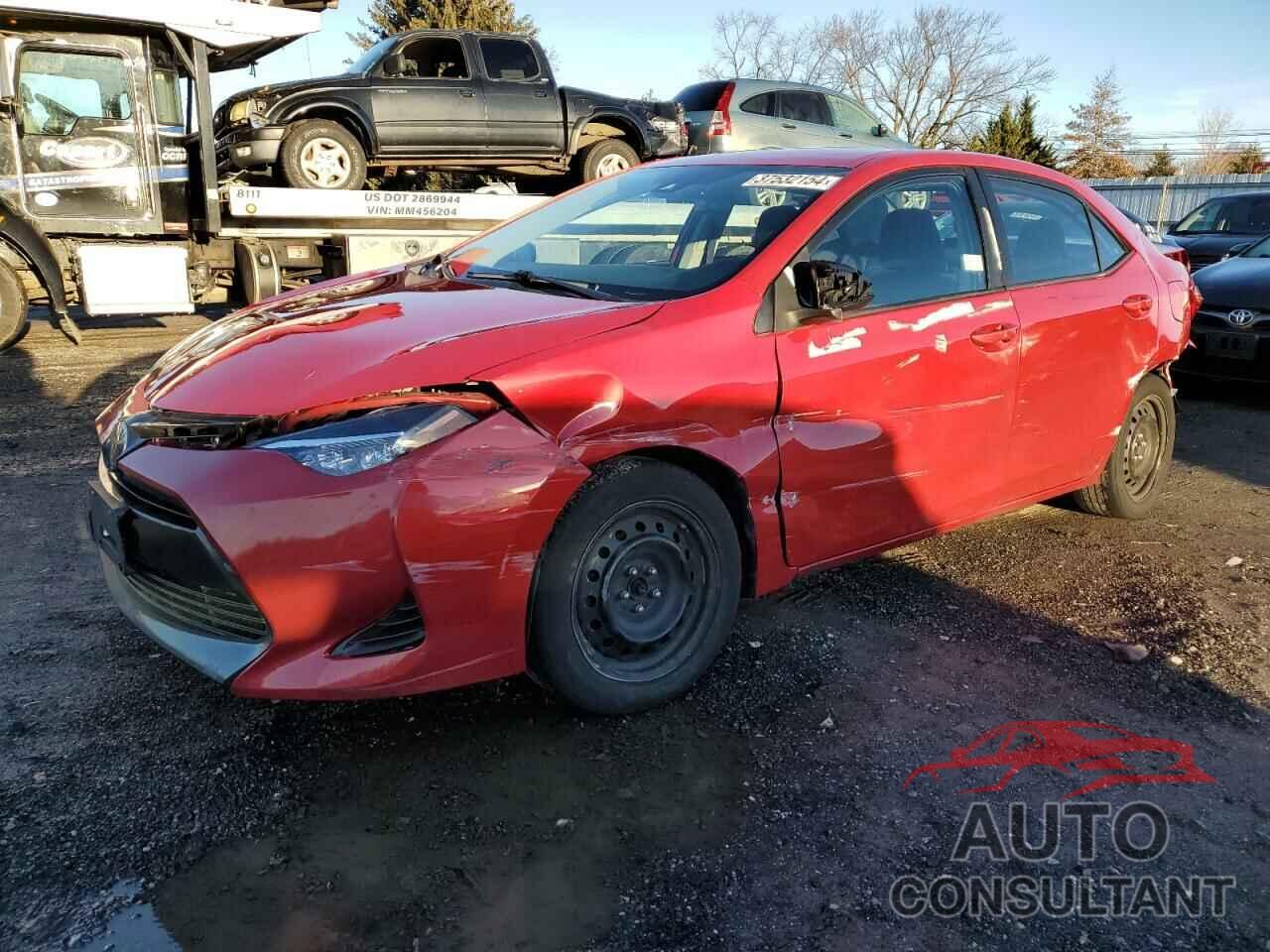 TOYOTA COROLLA 2018 - 5YFBURHE5JP841286