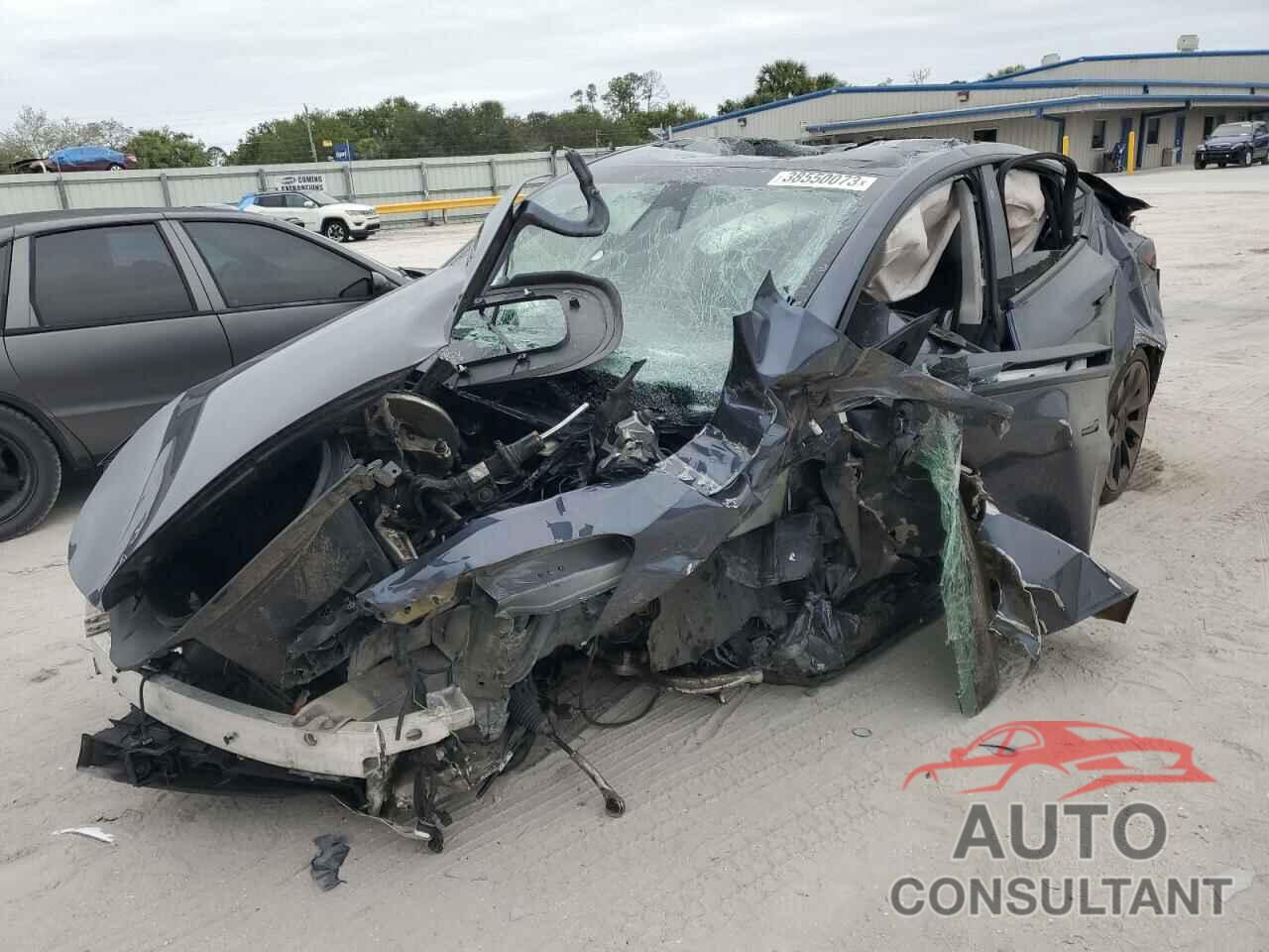 TESLA MODEL Y 2021 - 5YJYGDEE3MF068889