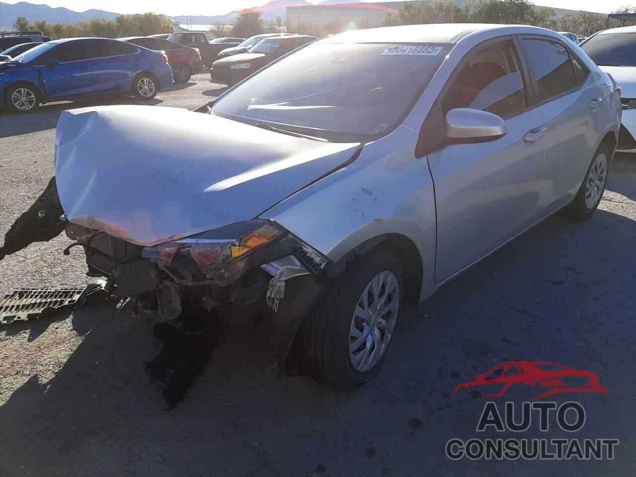 TOYOTA COROLLA 2018 - 5YFBURHE2JP763419