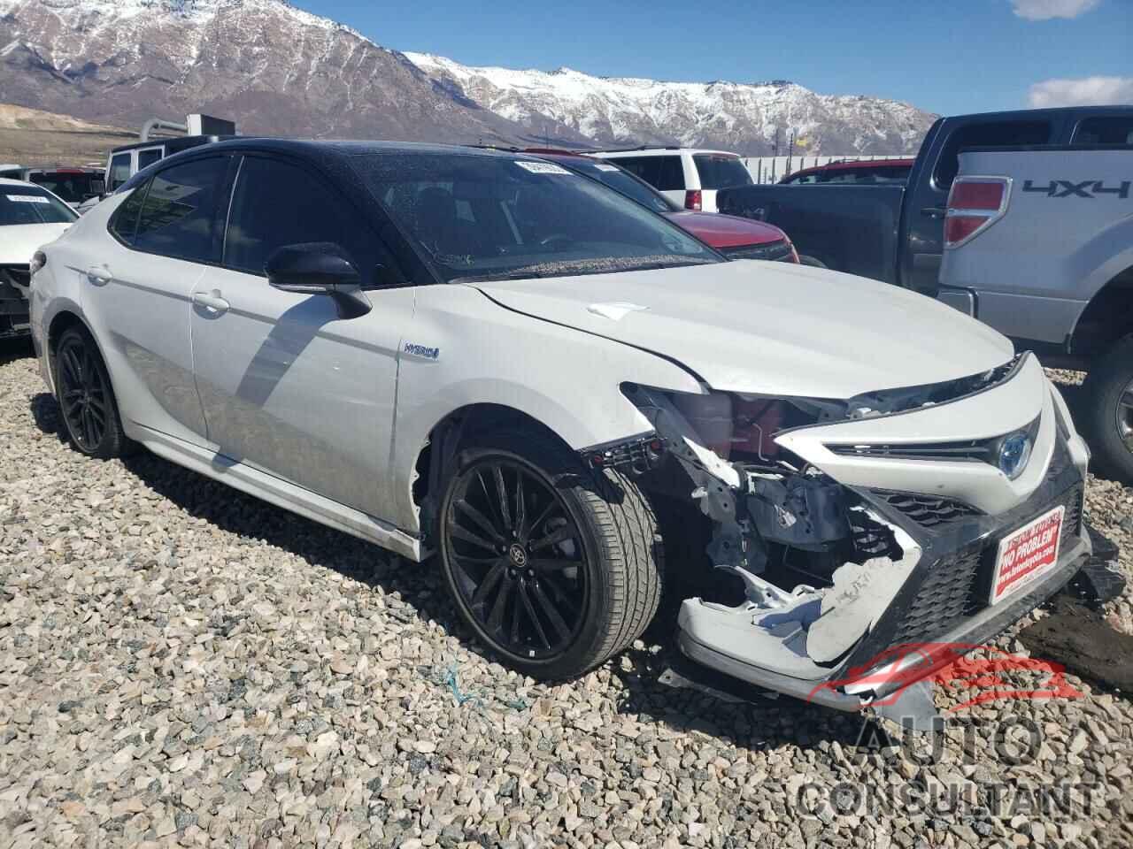 TOYOTA CAMRY 2021 - 4T1K31AK5MU025878