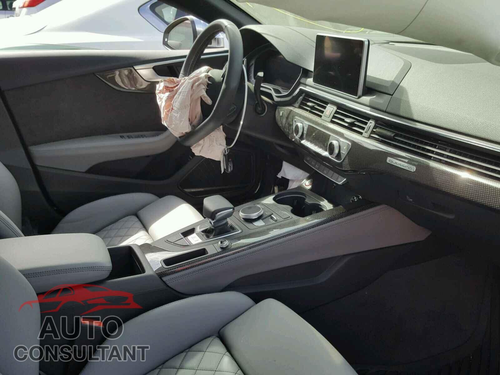 AUDI S5/RS5 2018 - WAUC4CF59JA064875