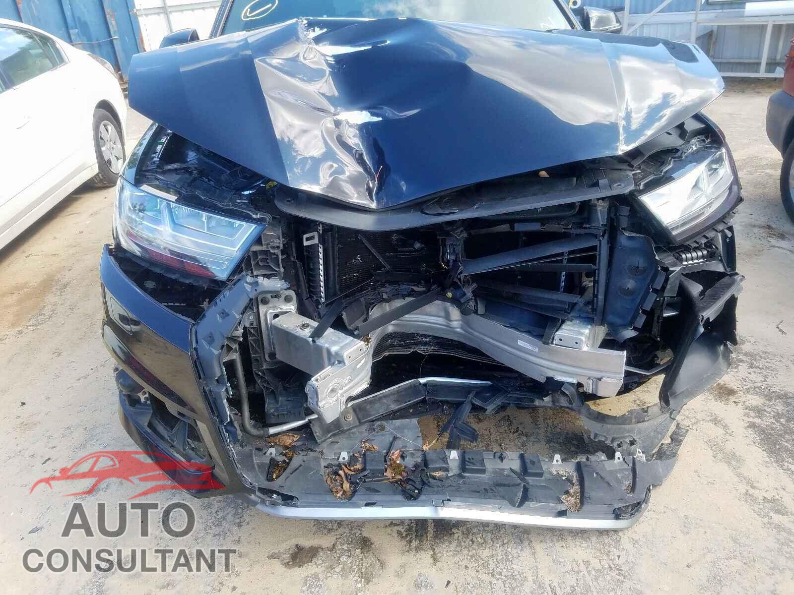 AUDI Q7 2017 - WA1VAAF74HD024295