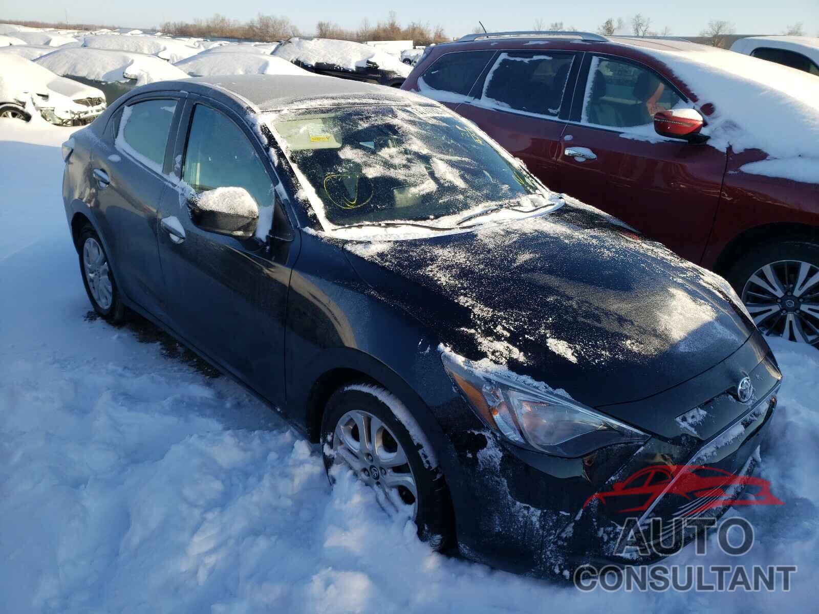 TOYOTA YARIS 2017 - 3MYDLBYV7HY160917