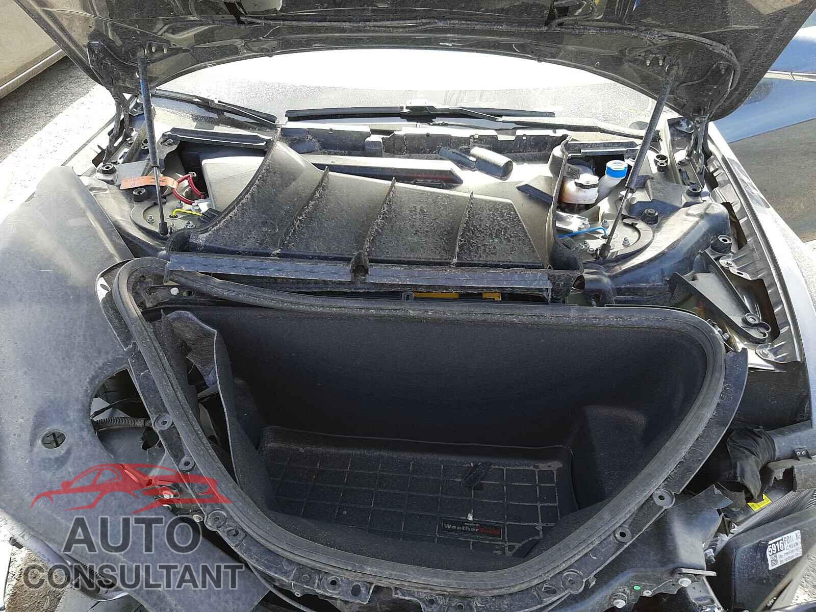 TESLA MODEL S 2019 - 5YJSA1E20KF307209