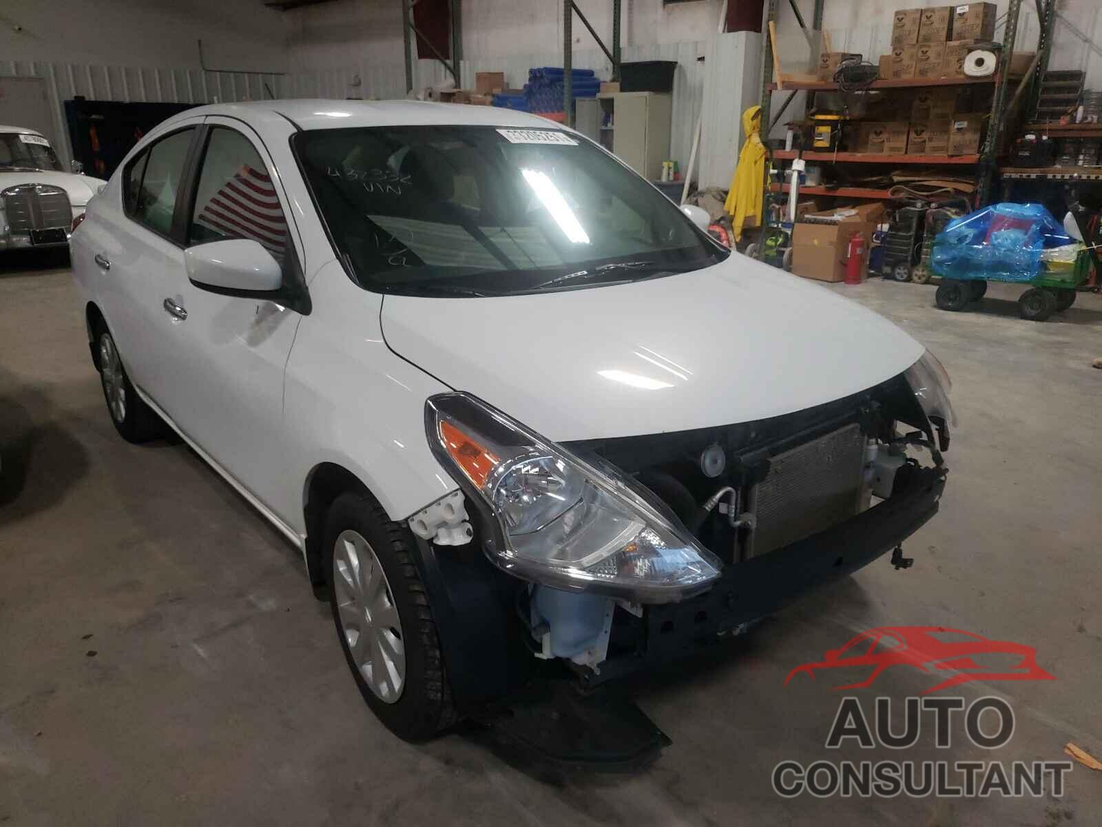 NISSAN VERSA 2017 - 3N1CN7APXHK432332