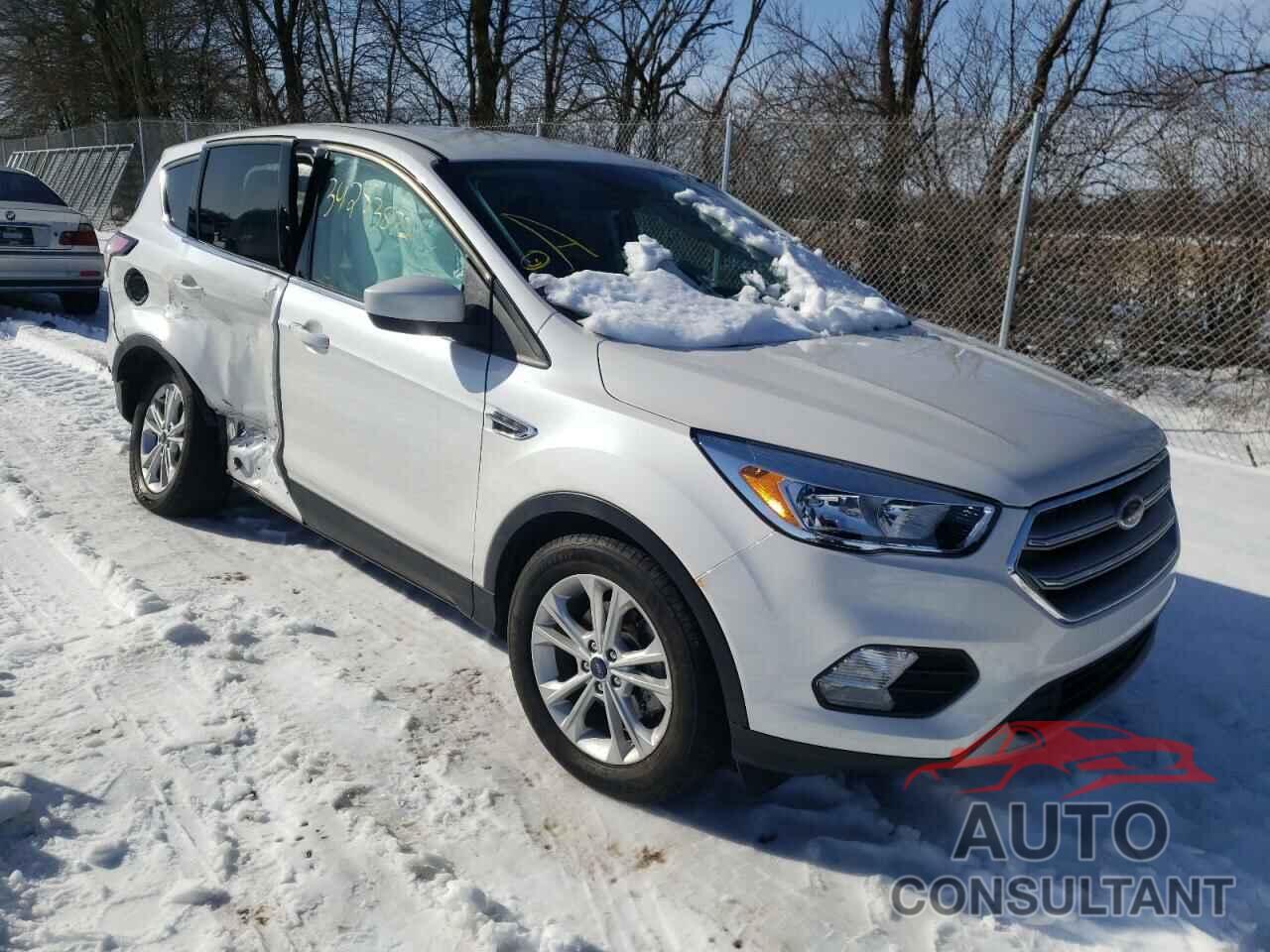 FORD ESCAPE 2017 - 1FMCU0GD0HUD17769
