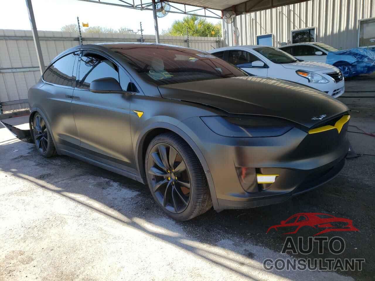 TESLA MODEL X 2017 - 5YJXCDE23HF055675