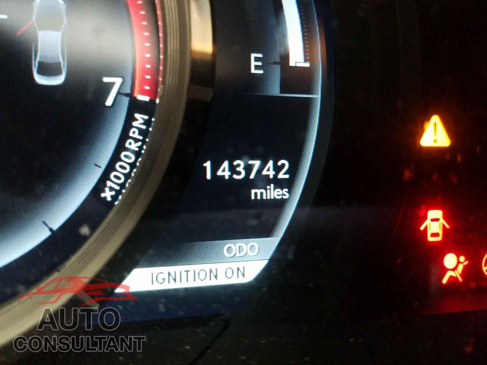 LEXUS IS 2016 - JTHBA1D25G5035393
