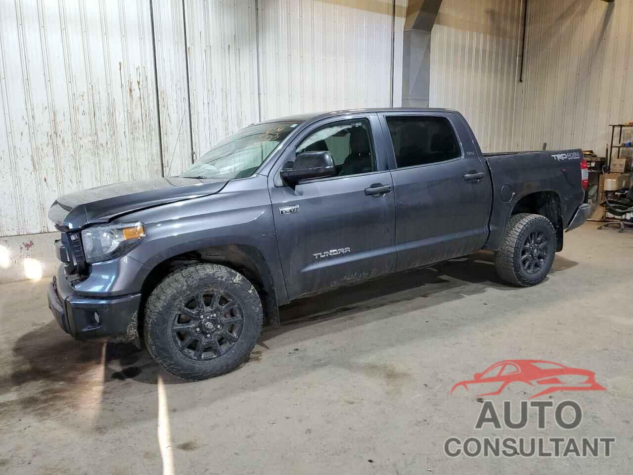 TOYOTA TUNDRA 2016 - 5TFDY5F13GX501831