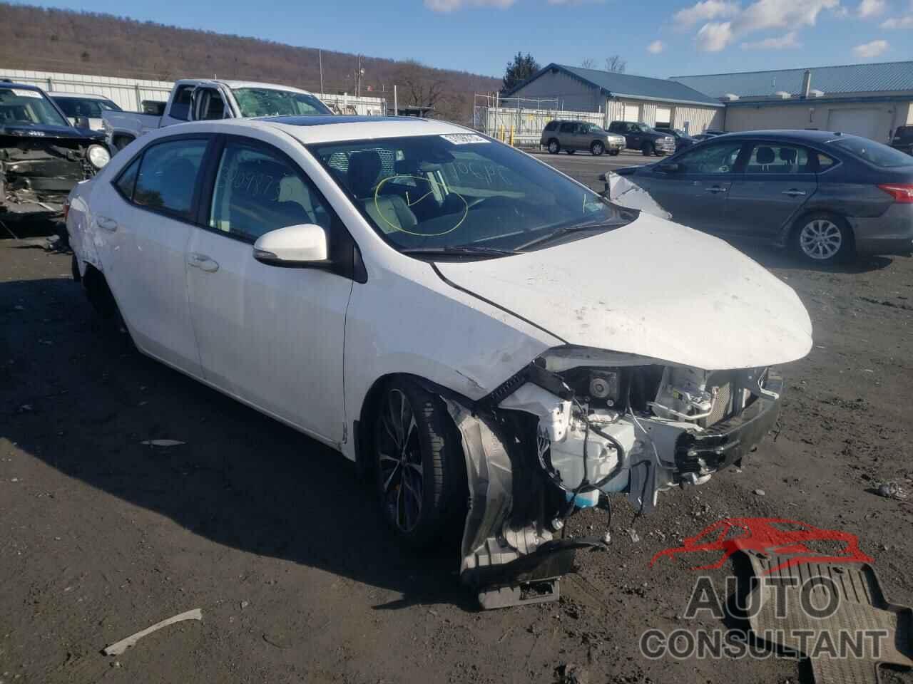 TOYOTA COROLLA 2018 - 2T1BURHE0JC048011