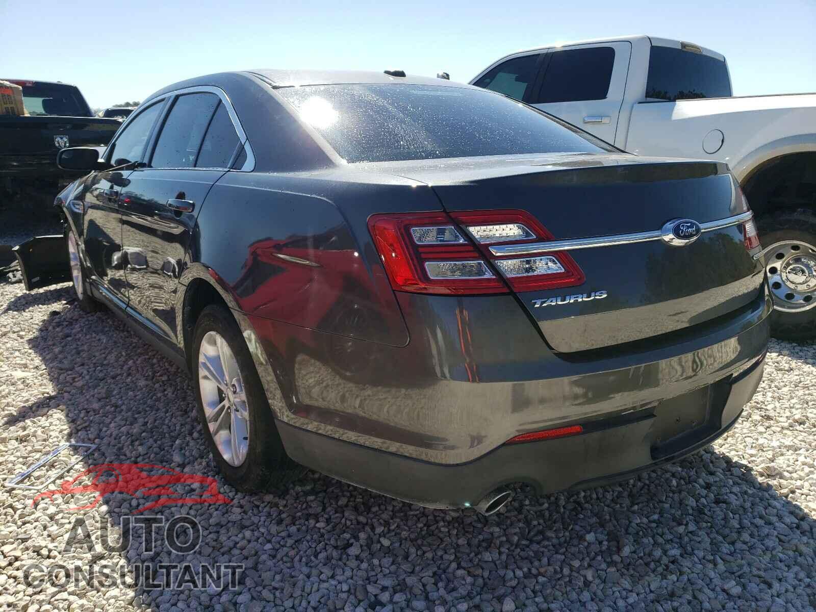 FORD TAURUS 2018 - 1FAHP2D85JG134687