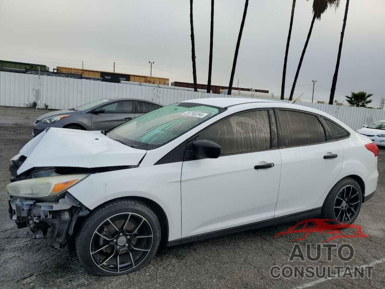 FORD FOCUS 2017 - 1FADP3E26HL296117