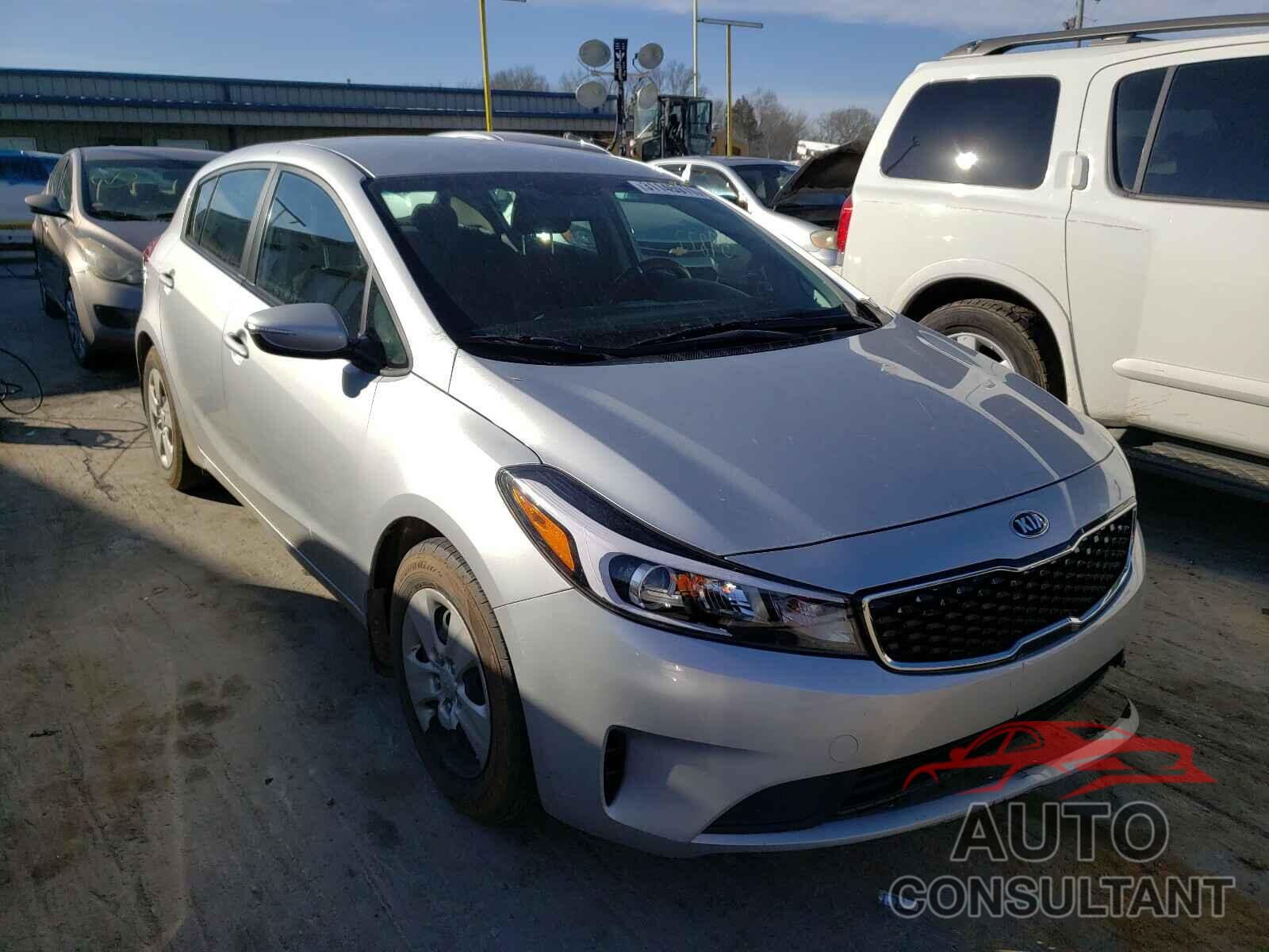 KIA FORTE 2017 - KNAFK5A81H5711630