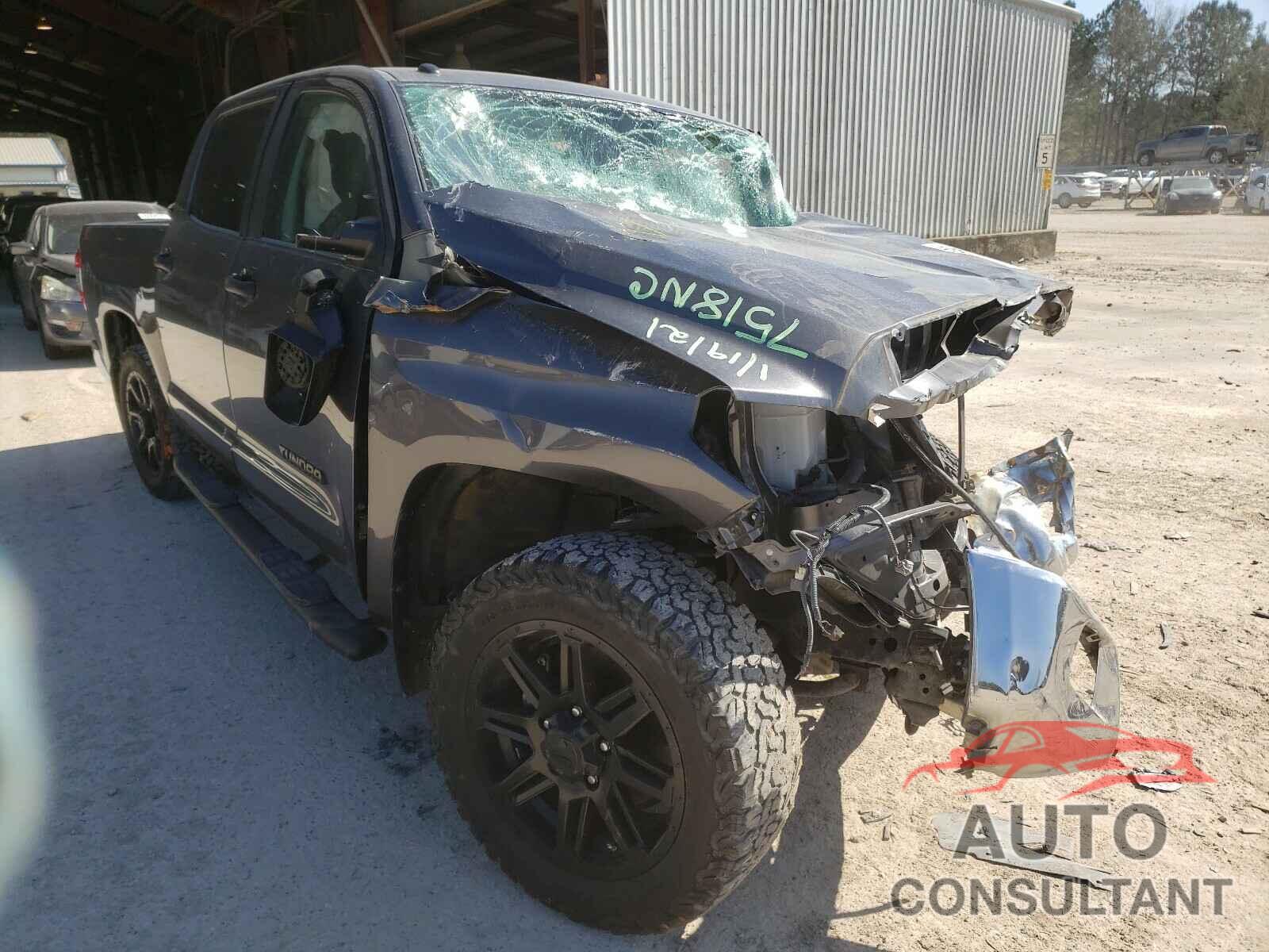 TOYOTA TUNDRA 2018 - 5TFEM5F1XJX123367