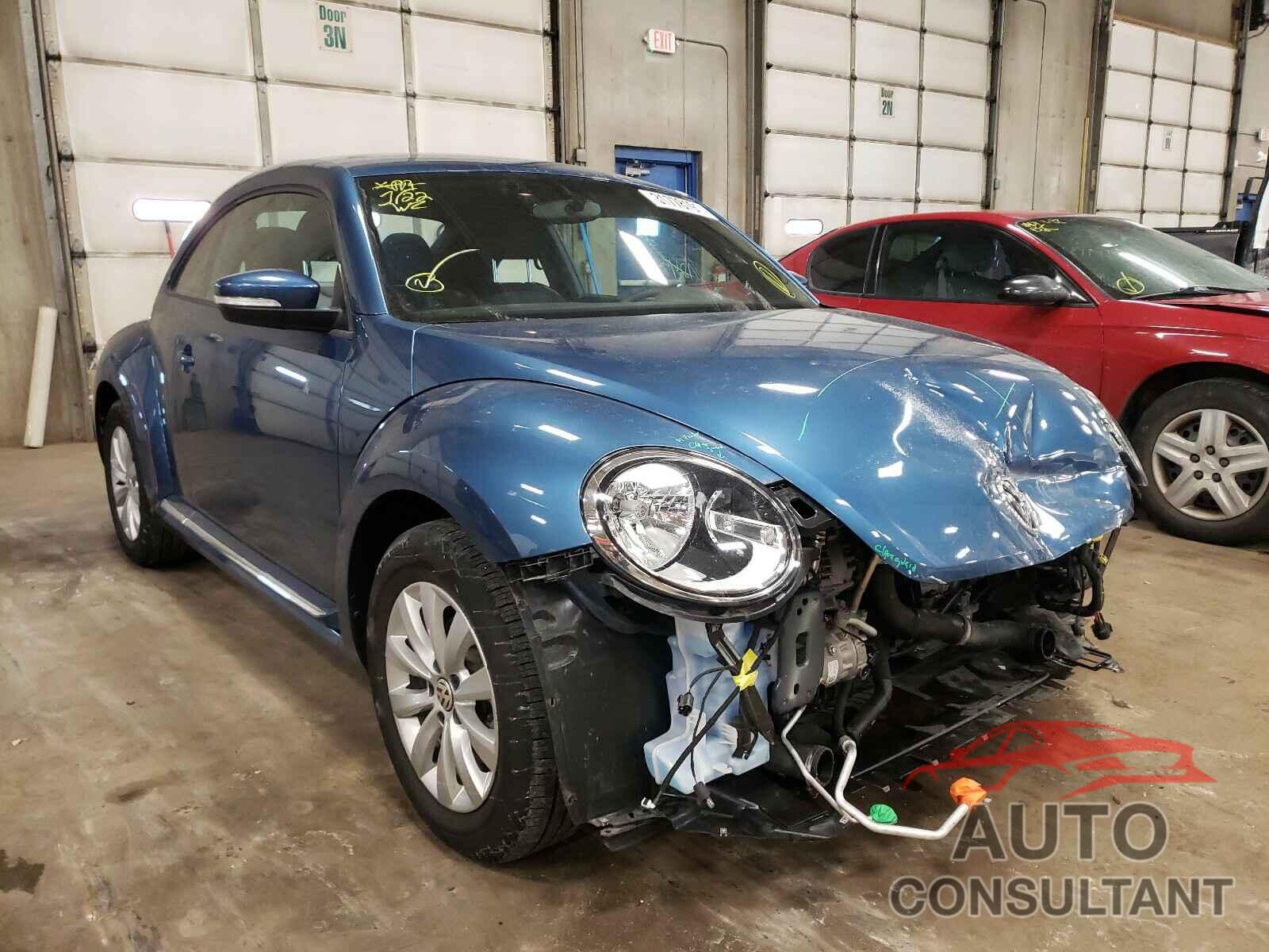 VOLKSWAGEN BEETLE 2019 - 3VWFD7AT5KM717149