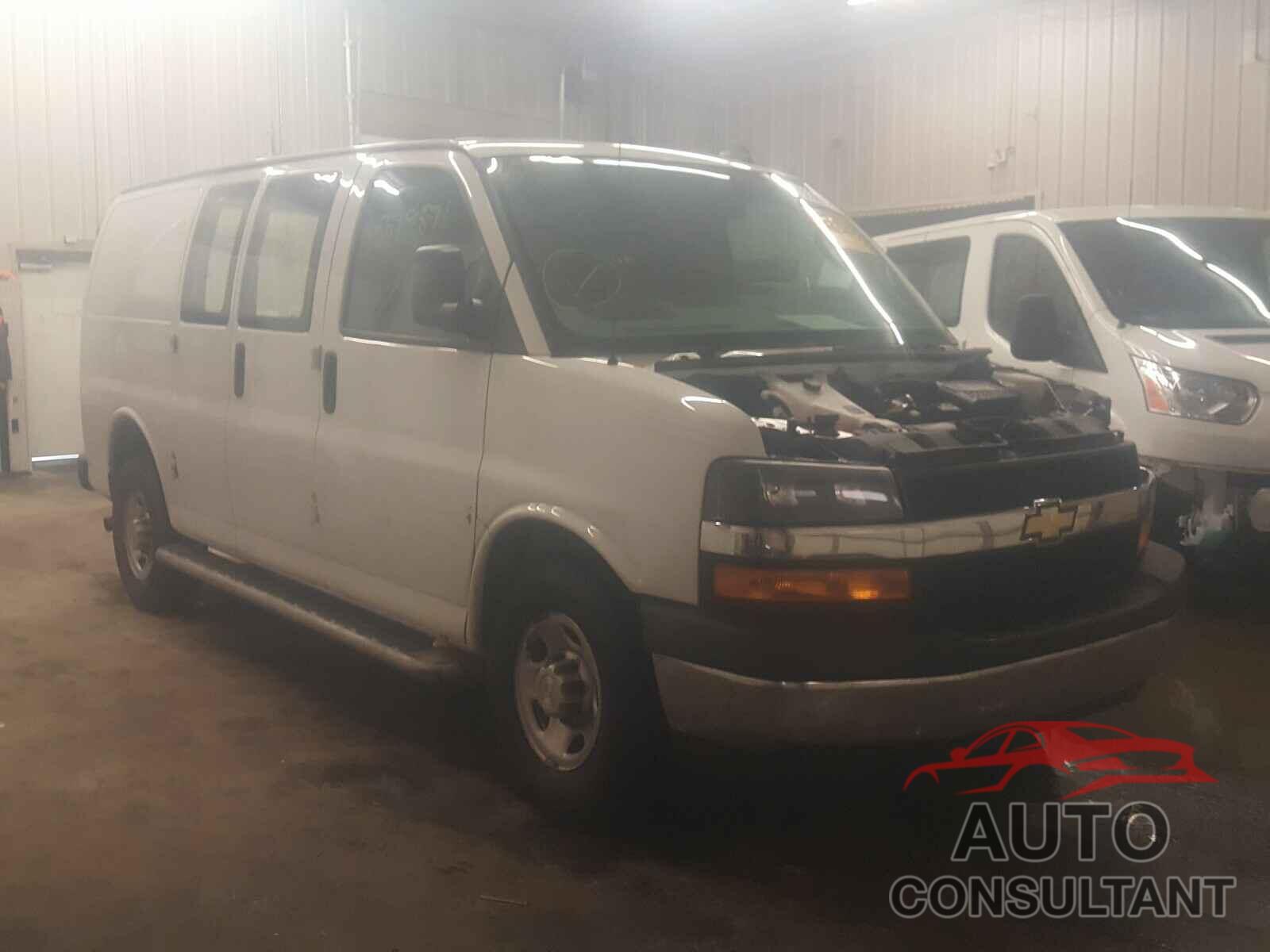 CHEVROLET EXPRESS 2019 - 1GCWGAFG4K1370252