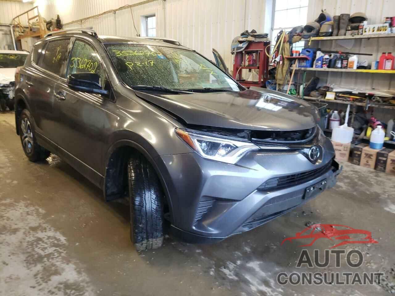 TOYOTA RAV4 2018 - 2T3BFREV0JW823136