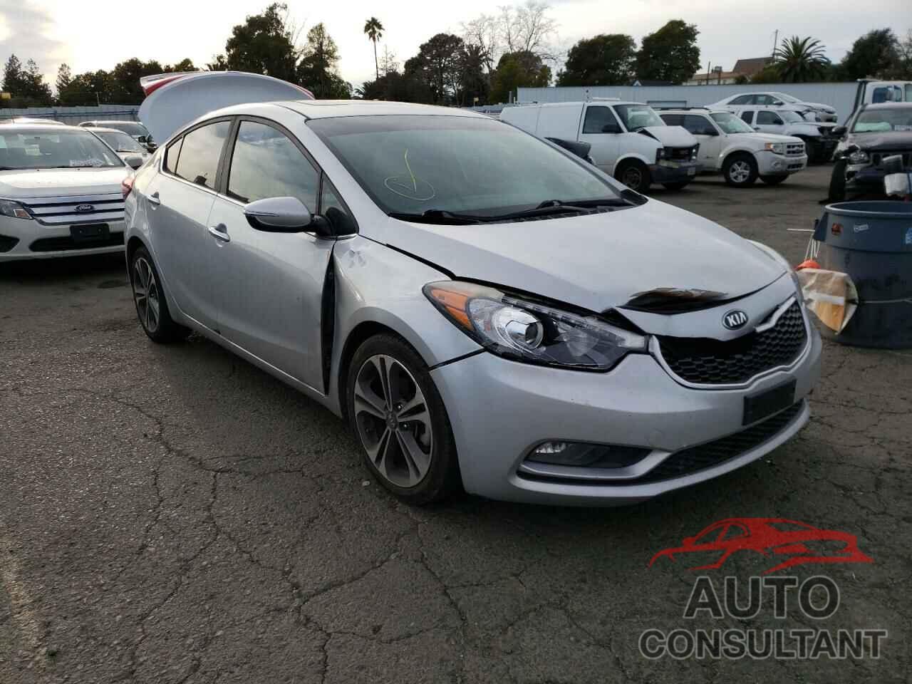 KIA FORTE 2016 - KNAFZ4A80G5530619