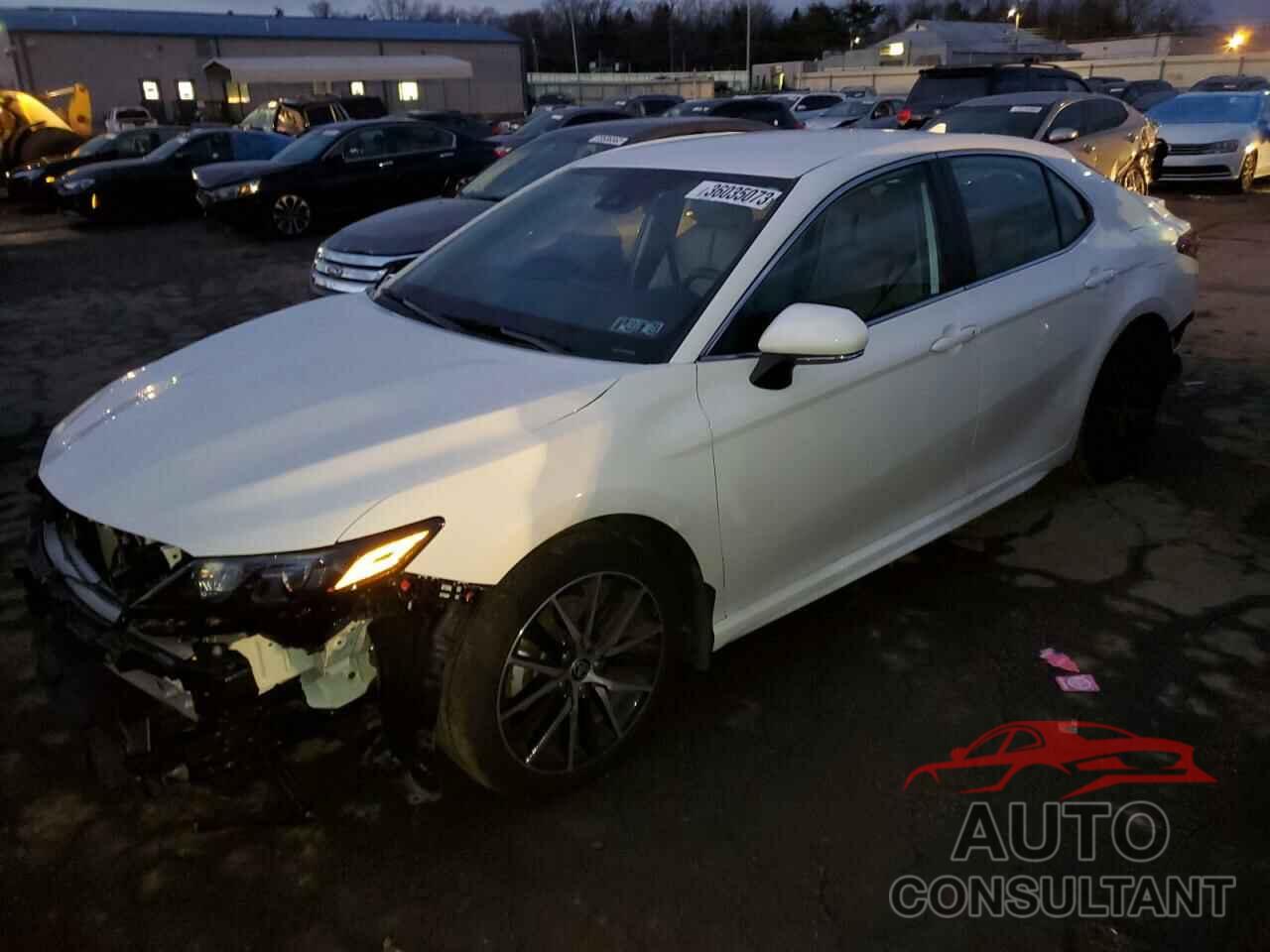 TOYOTA CAMRY 2022 - 4T1G11BK4NU058057
