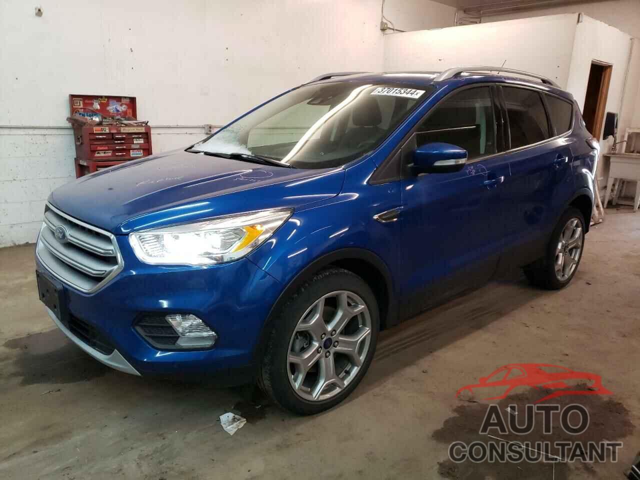 FORD ESCAPE 2017 - 1FMCU9J96HUB20016