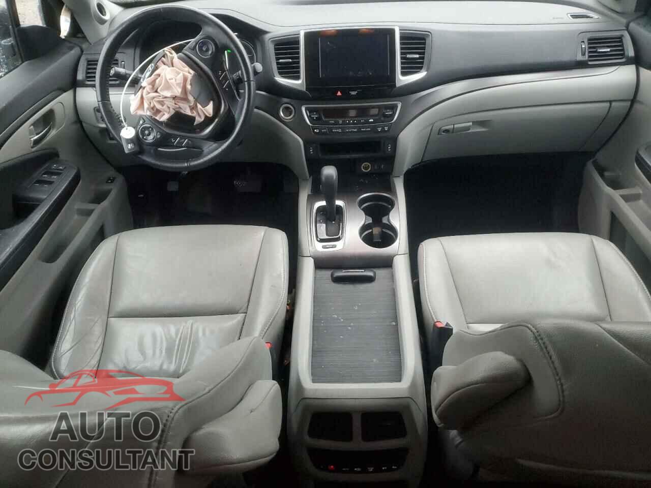 HONDA PILOT 2017 - 5FNYF5H58HB018113