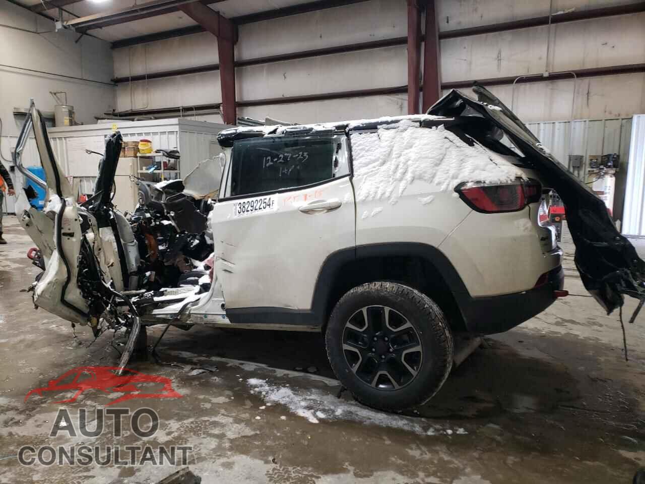 JEEP COMPASS 2019 - 3C4NJDDB4KT668976