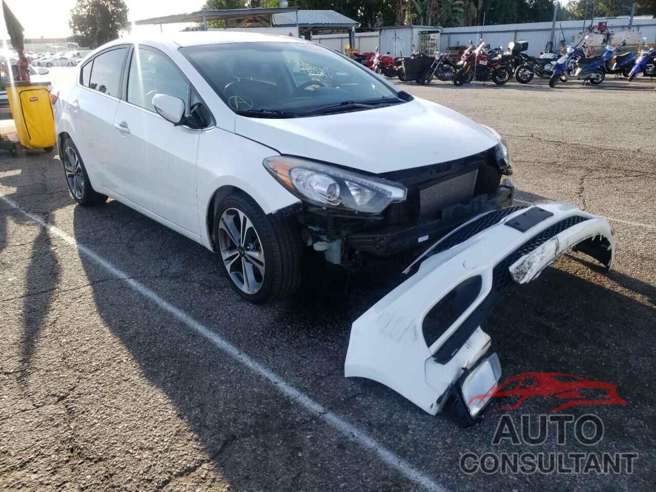 KIA FORTE 2016 - KNAFZ4A88G5556434