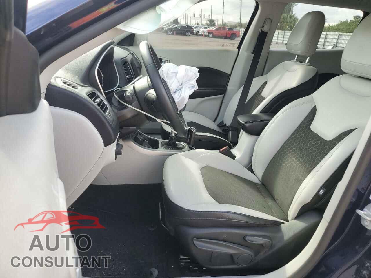 JEEP COMPASS 2019 - 3C4NJDBB8KT690207