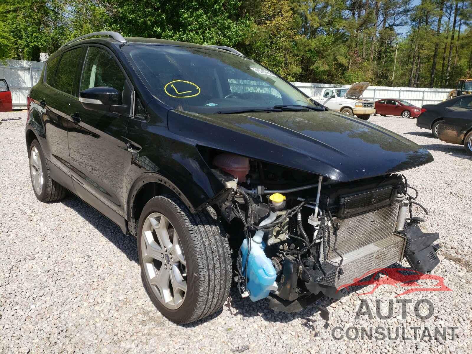 FORD ESCAPE 2017 - 1FMCU9J99HUC72310