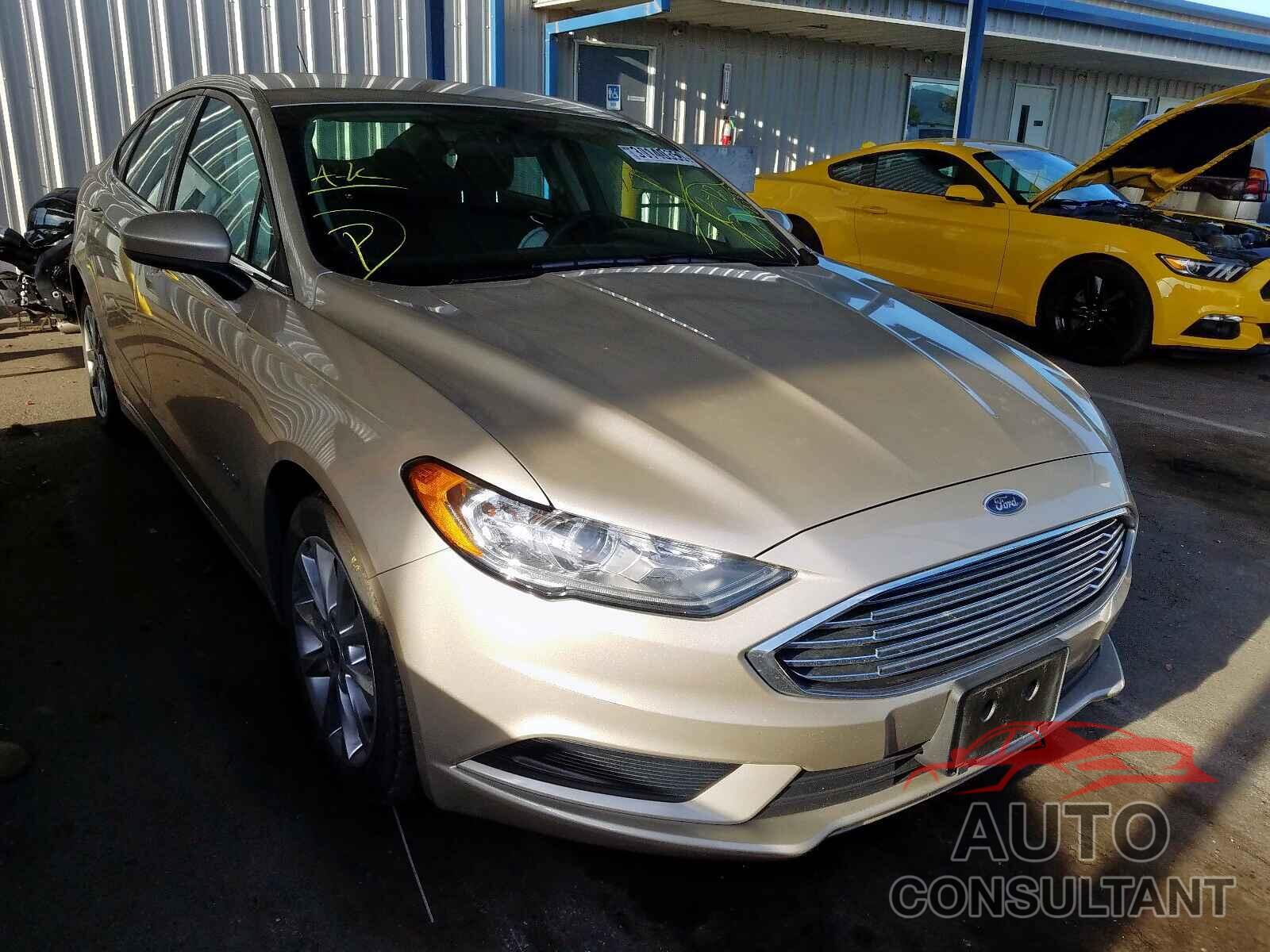 FORD FUSION 2017 - 5YFBURHE3HP717642