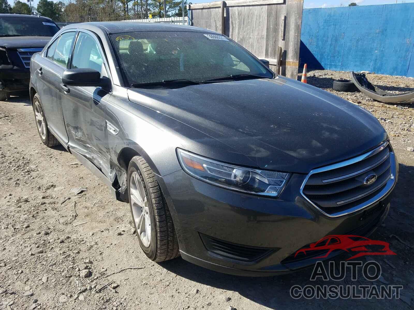 FORD TAURUS 2018 - 1FAHP2D8XJG108683