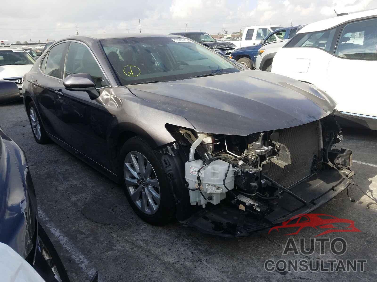 TOYOTA CAMRY 2018 - 4T1B11HK7JU093686